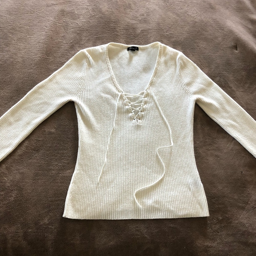 Arden B - Ivory sweater - size Medium